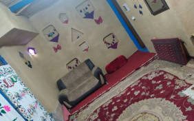 سوئیت سوسن پنج نفره(یک تخت دونفره +سه تا سرویس کف خواب) اقامتگاه بومگردی عموقدرت مینودشت