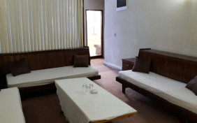 آپارتمان ده نفره (آپارتمان شش نفره+چهار سرویس اضافه) هتل صدف نوشهر