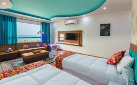 سوئیت یک خوابه پنج تخته روبه دریا هتل رخسار قشم