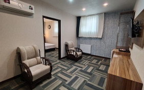 هتل قصر نادری قم 4