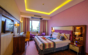 اتاق دوتخته دبل هتل پارسیان ( آزادی ) رامسر