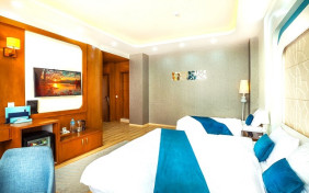 اتاق سه تخته هتل رویال پارک سرعین