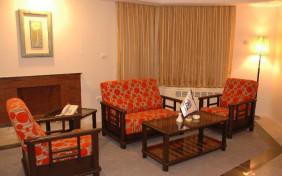 آپارتمان دو خوابه شش نفره هتل پارامیدا شاهرود