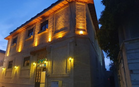 اقامتگاه سنتی بهار نارنج حافظ شیراز