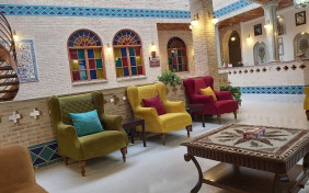 اقامتگاه سنتی درباری شیراز 3