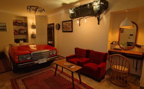 اتاق سه تخته بنز VIP هتل بوتیک شاه پریون شیراز