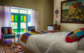 کانکت چهار تخته پازل هتل بوتیک شاه پریون شیراز