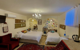 اتاق سه تخته مطبخ هتل بوتیک شاه پریون شیراز