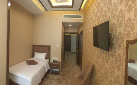 اتاق یک تخته استاندارد هتل آزادی تبریز