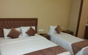 اتاق سه تخته استاندارد(دبل +سینگل) هتل آزادی تبریز