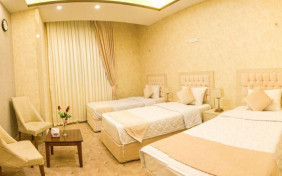 چهار نفره افشینسی (سه تخته+یک کاناپه) هتل آزادی تبریز