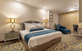 سوئیت دو تخته جونیور CR7 هتل اسپیناس پالاس تهران