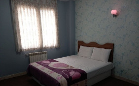 سوئیت دو خوابه دو تخته دبل هتل آپارتمان رسپینا تهران