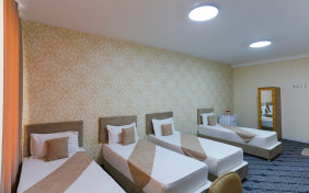 اتاق چهارتخته مهمانپذیر ترنج تهران