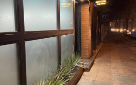 مهمانپذیر شیرون تهران