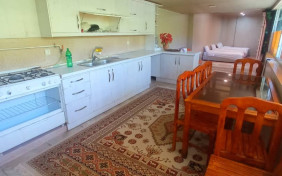 سوئیت چهار نفره تراس دار با آشپزخانه مجتمع اقامتی حوض دال زاگرس یاسوج