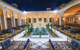 هتل بوتیک دربار یزد 1