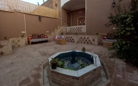 اقامتگاه سنتی بانوچ آران و بیدگل