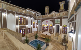 اقامتگاه سنتی عمارت شمسه آران و بیدگل