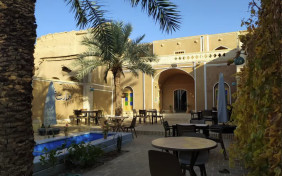 اقامتگاه بومگردی عمارت شاطر اردکان