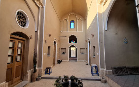 اقامتگاه بومگردی استاد حسین اردکانی اردکان