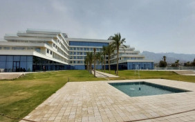 هتل ساحلی نخل کنگان