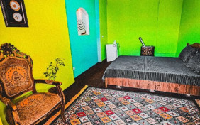 اتاق دوتخته غیر مستر رصدبان اقامتگاه بومگردی عمارت سرهنگ بادرود