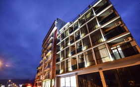 هتل ویو (WAVE) باتومی