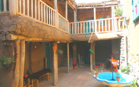 اقامتگاه بومگردی داربوم همدان