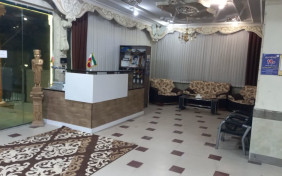 مهمانپذیر لاله الوند همدان 1