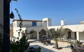 اقامتگاه بومگردی غروب جزیره هنگام قشم