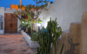 اقامتگاه بومگردی دنیای صوفی جزیره هرمز 1