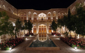 اقامتگاه سنتی عمارت بالابان کاشان