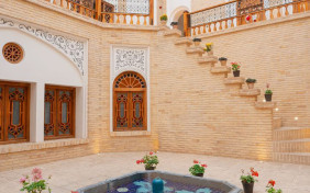 اقامتگاه سنتی ایوان کاشان 2