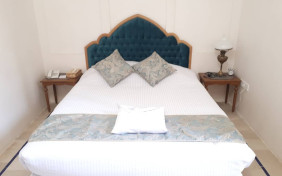 اتاق دو تخته دبل زیرزمین 106(نیم طبقه رو به پایین) اقامتگاه سنتی سرای کاسیان کاشان