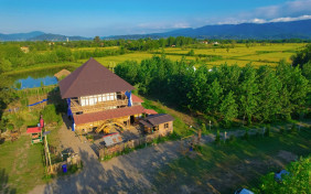 اقامتگاه بومگردی باغ ریحان لاهیجان