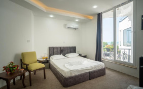 سوئیت دو خوابه هتل نسیم نوشهر