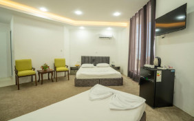 اتاق سه تخته هتل نسیم نوشهر