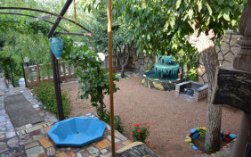 اقامتگاه بومگردی آتا باغی اسکو