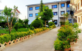 هتل باغ ارغوان رامسر