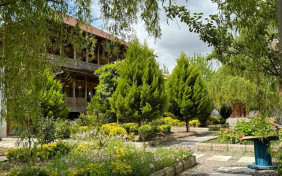اقامتگاه بومگردی سرای فخر رشت 3