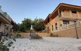 اقامتگاه بومگردی عمارت پریزاد شهرکرد