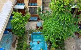 اقامتگاه بومگردی آنا شیراز