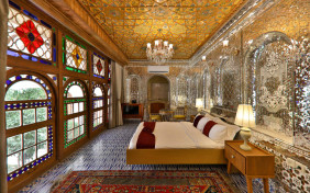 اتاق دوتخته دبل تالارآئینه رویال vip هتل بوتیک سنتی عمارت فرهادی شیراز