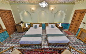 اتاق دوتخته توئین لوتوس هتل بوتیک سنتی عمارت فرهادی شیراز