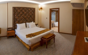 سوئیت یک خوابه دبل هتل رز شیراز