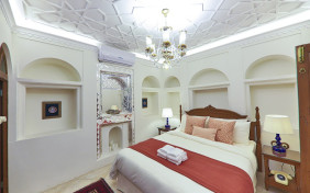 اقامتگاه سنتی عمارت سحرخیزان شیراز 2