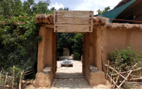 اقامتگاه بومگردی شاه رستم باغ صفا