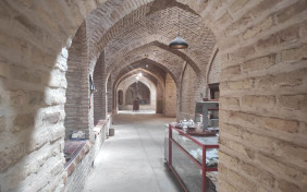 اقامتگاه بومگردی سرای ارغوانی طبس 3