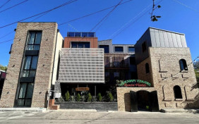 هتل لوکسین تفلیس